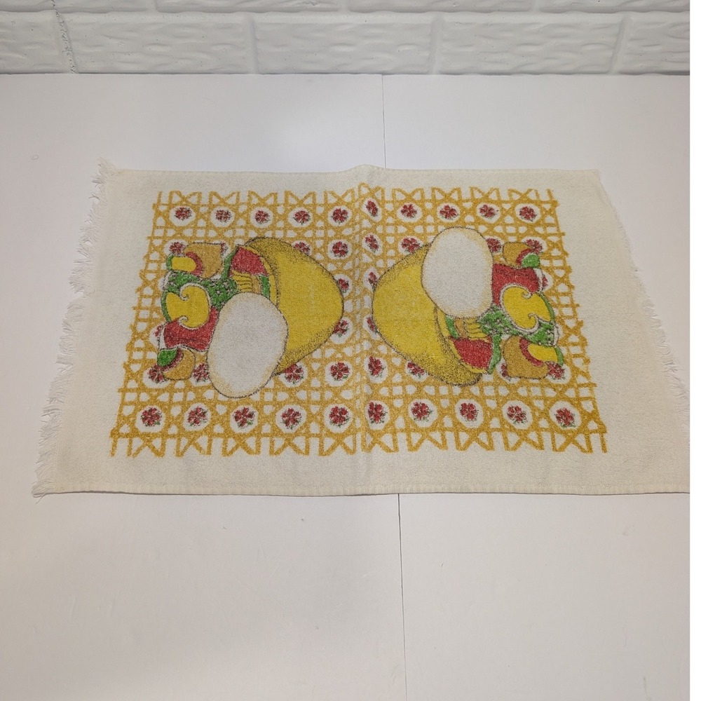 Vintage Cottage Terry Cloth Hand Towel Fringed Retro Gold Mushroom Floral Print